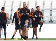 开云体育app-法国客场惊险战胜俄罗斯，荣登小组榜首，引发热议