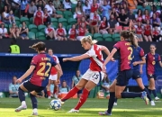 开云体育在线-巴萨客场碾压阿森纳，小组赛扬眉吐气，掌声雷动