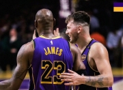 开云体育入口-灰熊完胜独行侠，詹姆斯带队取胜