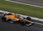 开云体育app-迈凯伦横扫哈斯车队，佩雷兹扛起全队