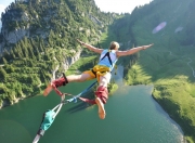 开云平台-美洲风暴！贝林厄姆式爆发与乌拉圭式绝杀，给英格兰足球的一封战书