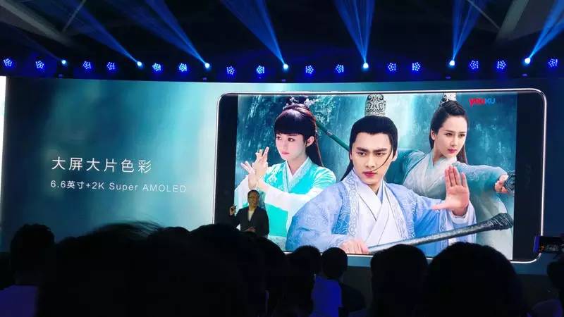 包含荣耀之战令人期待，胜负将见分晓的词条