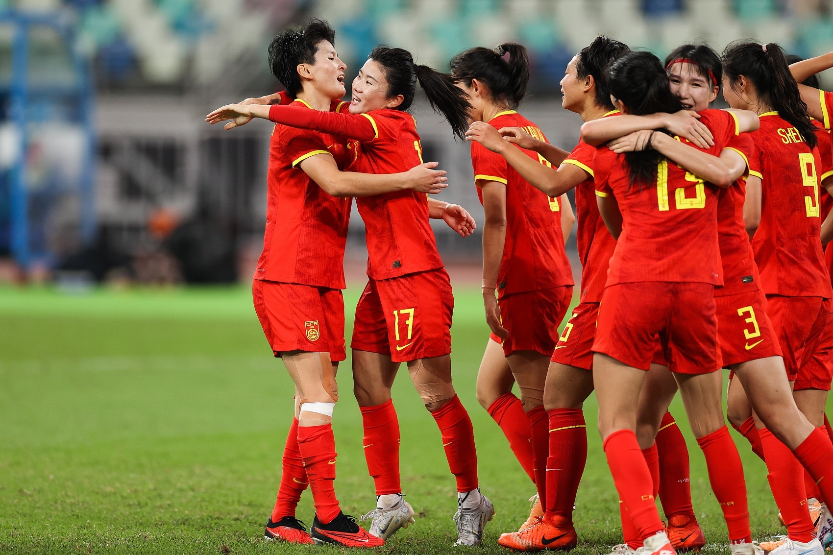 女足国际极限赛战事频繁,中国队坚守阵地,引发热议 女足国际极限赛战事频繁,中国队坚守阵地,引发热议