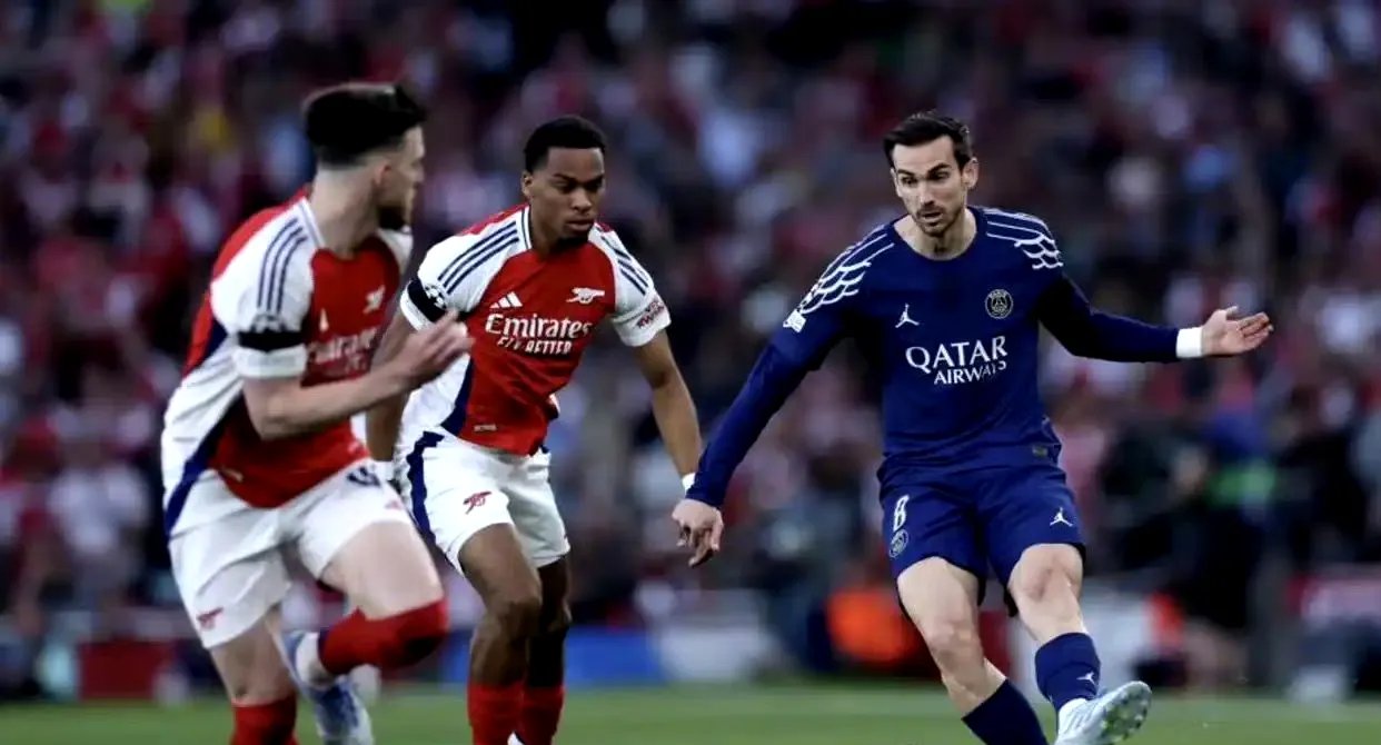 阿森纳主场取胜,结束连败沉寂,引发热议 阿森纳主场取胜,结束连败沉寂,引发热议