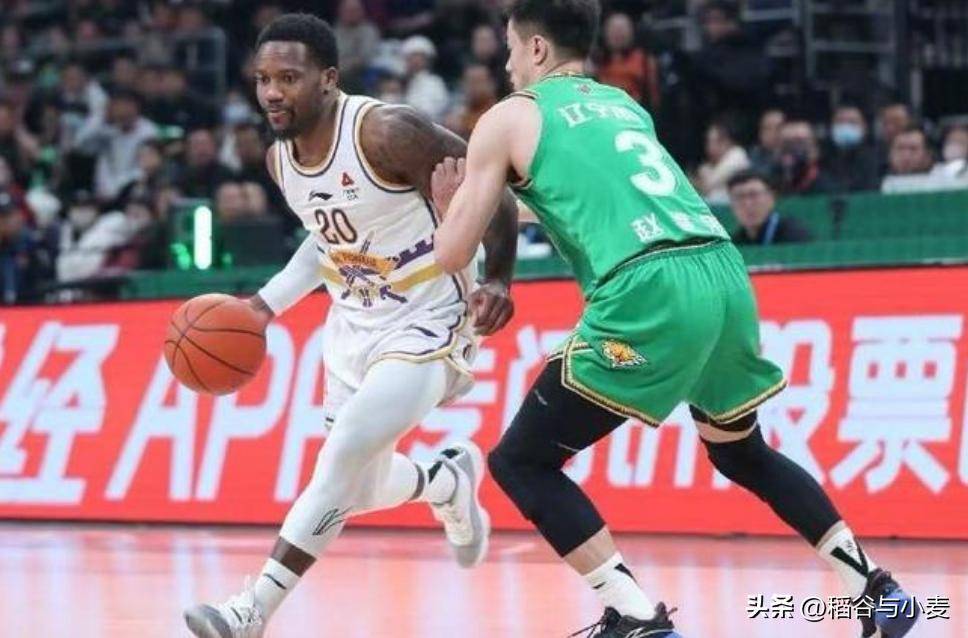 篮球巨星闪耀巴西,纳瓦洛克首次尝试CBA生涯,战绩斐然 篮球巨星闪耀巴西,纳瓦洛克首次尝试CBA生涯,战绩斐然