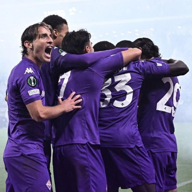 佛罗伦萨达成胜利,主帅盛赞全队表现,表现亮眼 佛罗伦萨达成胜利,主帅盛赞全队表现,表现亮眼