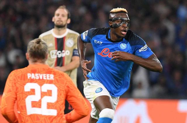 包含那不勒斯客场全取三分,继续保持前进,表现亮眼的词条 包含那不勒斯客场全取三分,继续保持前进,表现亮眼的词条