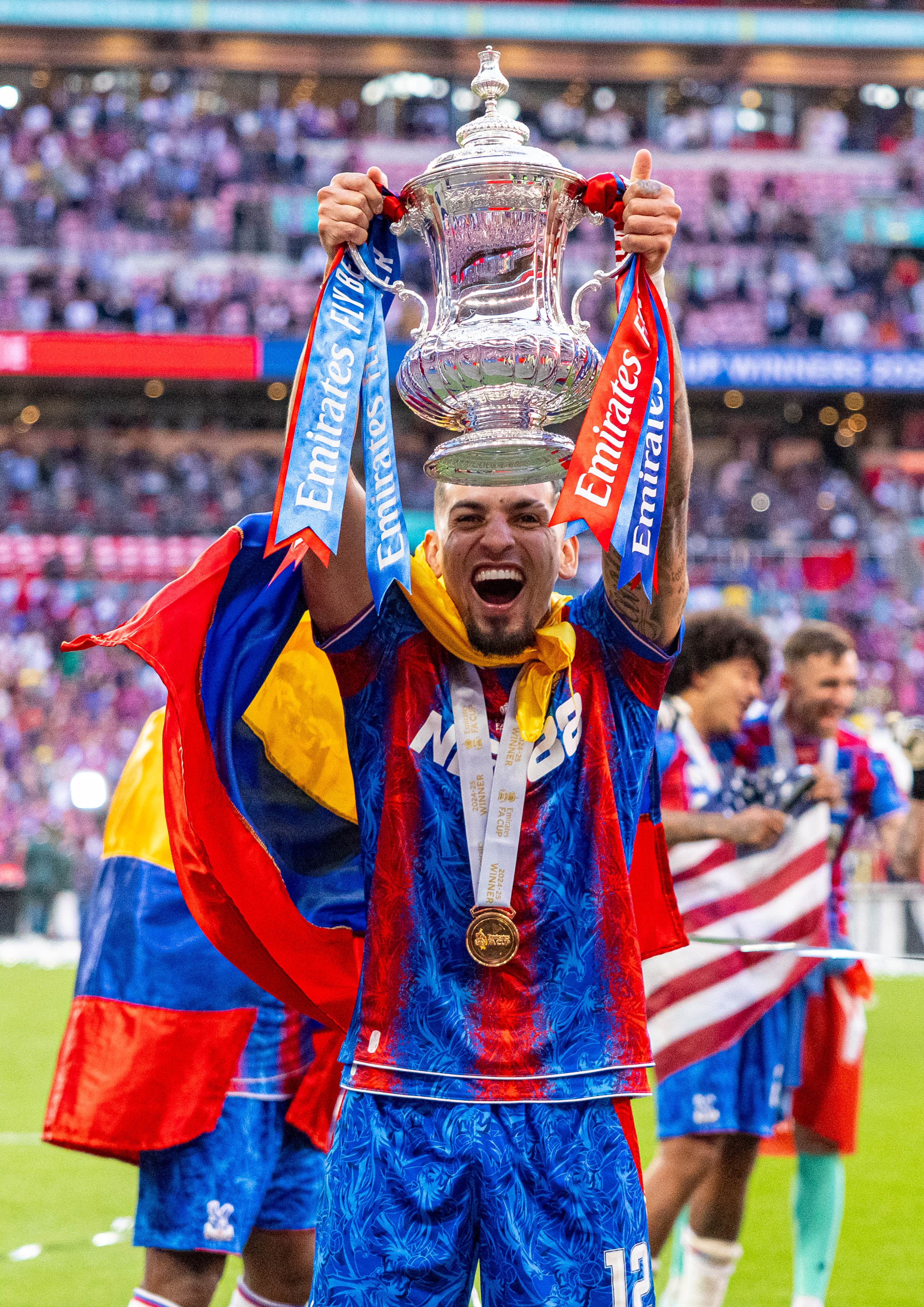 英格兰队江山如此多娇，意气风发，稳步上升