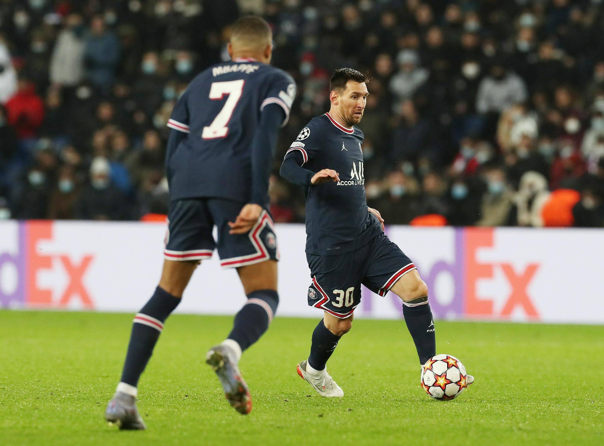 包含尤文不敌，欧冠卫冕前景飘渺！，全场震撼的词条