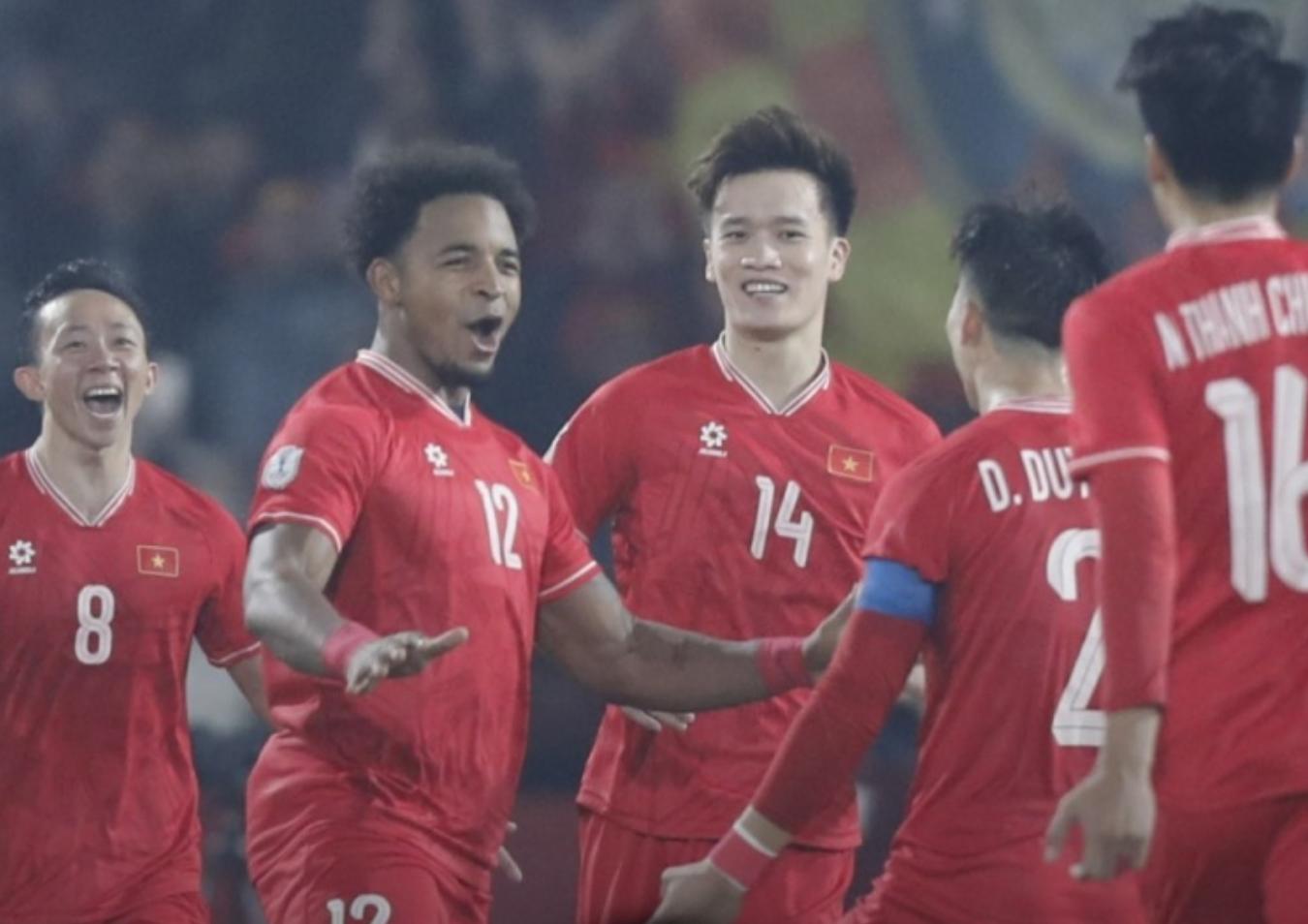 关于泰国球队雄心壮志冲击亚洲足坛，战绩斐然的信息