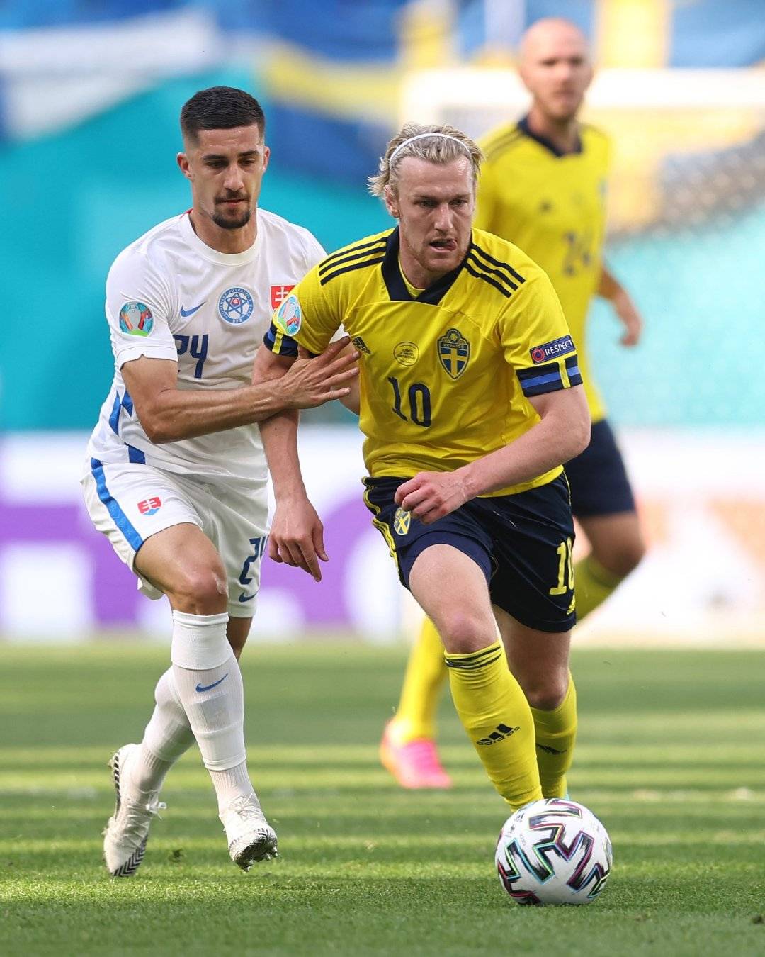 斯洛伐克队在欧洲预选赛中实现翻盘，气势如虹的简单介绍