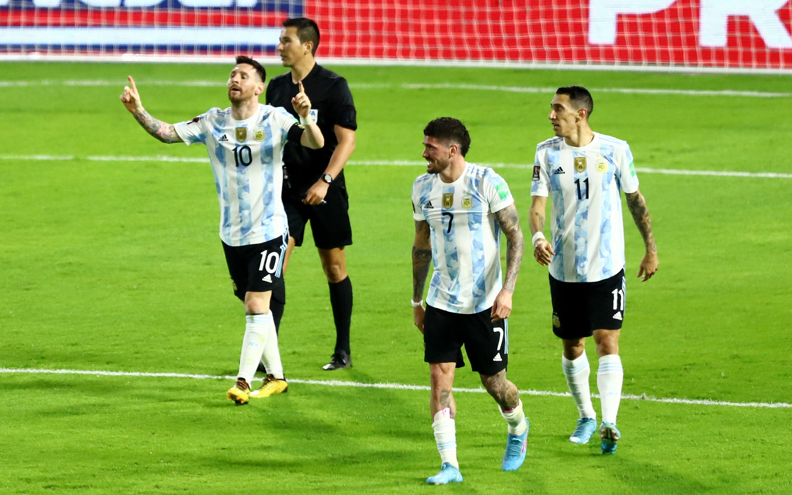 南美洲豪门球队击败对手，晋级淘汰赛，表现亮眼的简单介绍