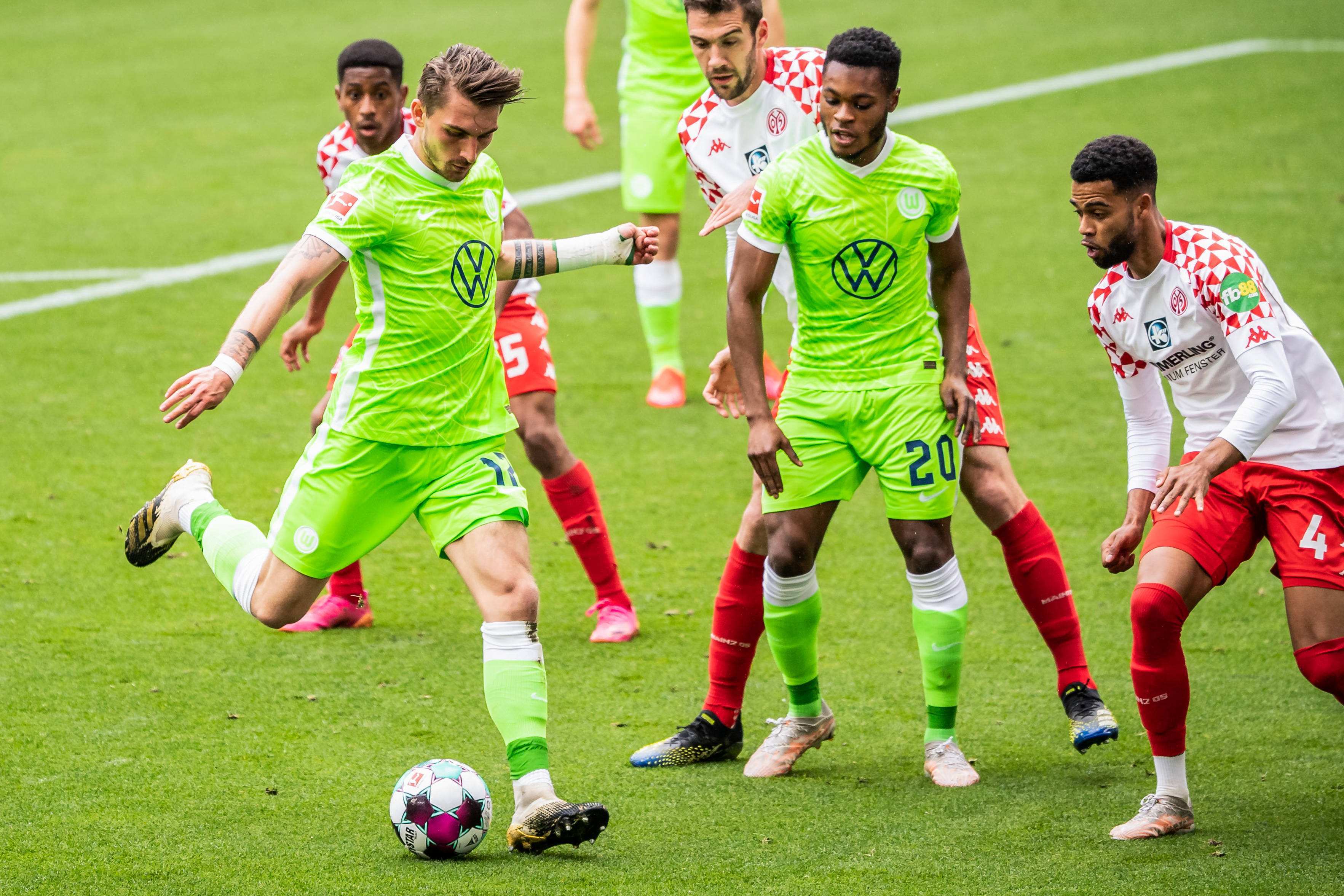 沃尔夫斯堡队主场击败对手，完成关键胜利加分，势不可挡的简单介绍