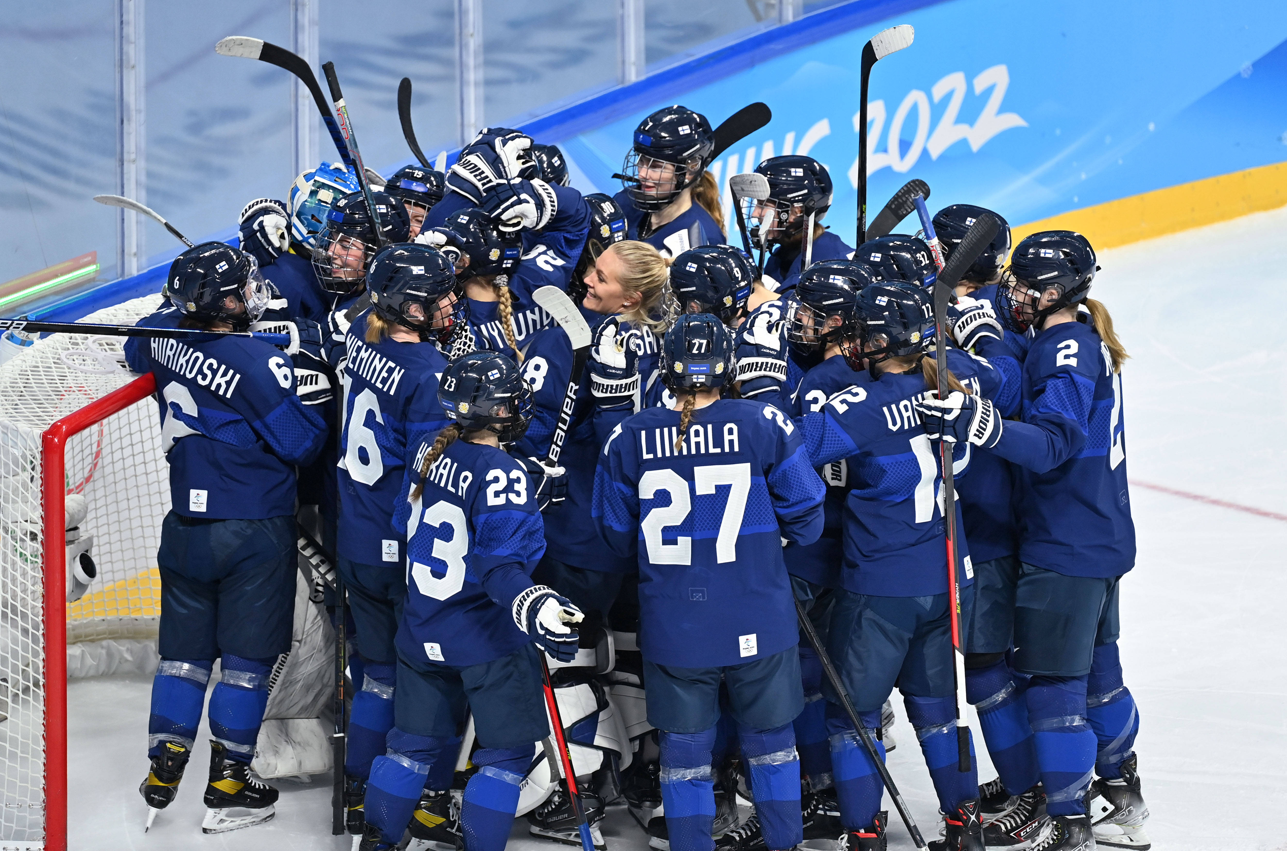 瑞典冰球队横扫对手晋级决赛，振奋人心的简单介绍