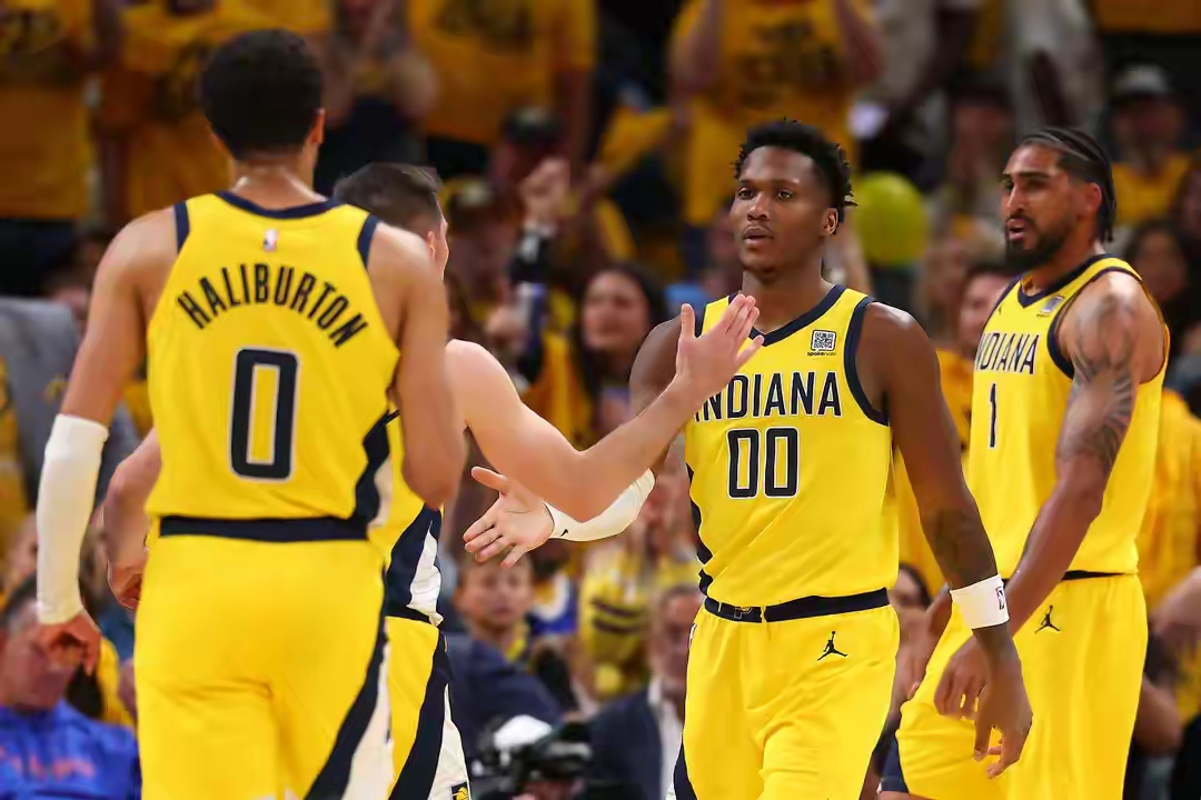 步行者轻取深圳队，詹姆斯惊艳四座的简单介绍