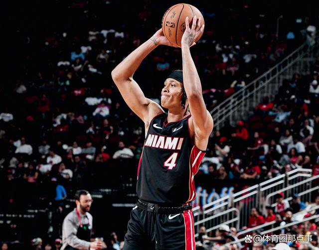 包含吉林队力克深圳队，范弗利特刷新纪录的词条