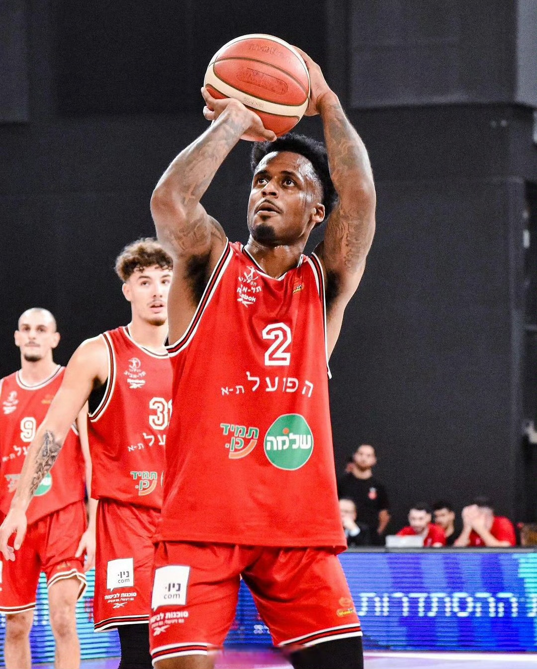 关于上海队力克火箭，克莱高光表现的信息