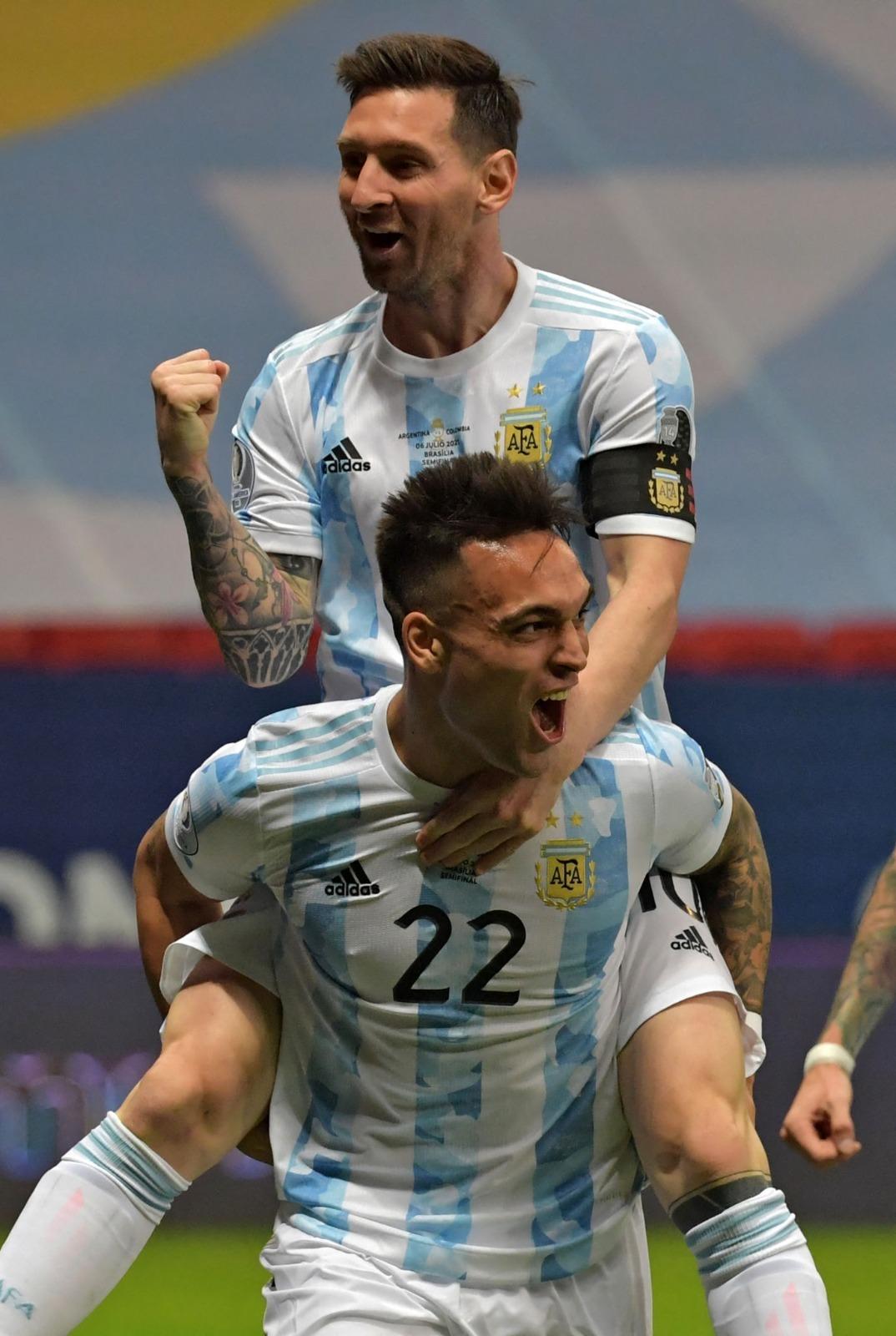 包含希腊横扫乌拉圭，佩德里状态火热的词条