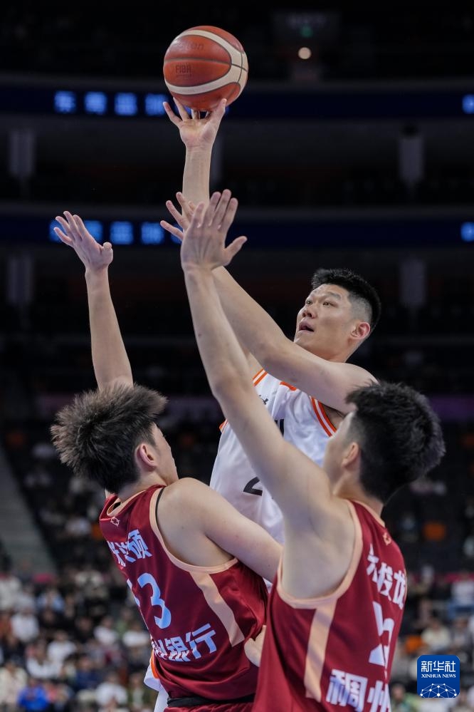 雷霆鏖战江苏队，胡金秋高光表现