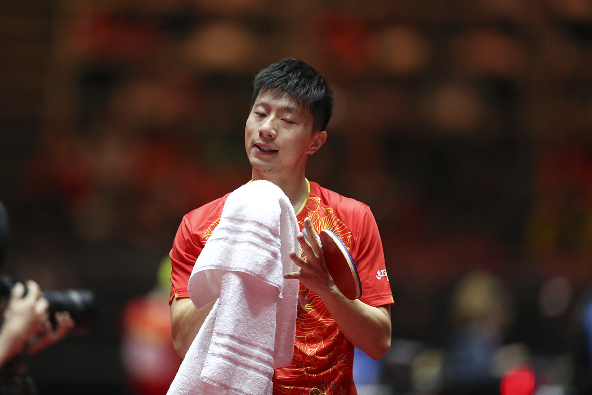 法国队鏖战奥地利队,马龙点燃赛场 法国队鏖战奥地利队,马龙点燃赛场