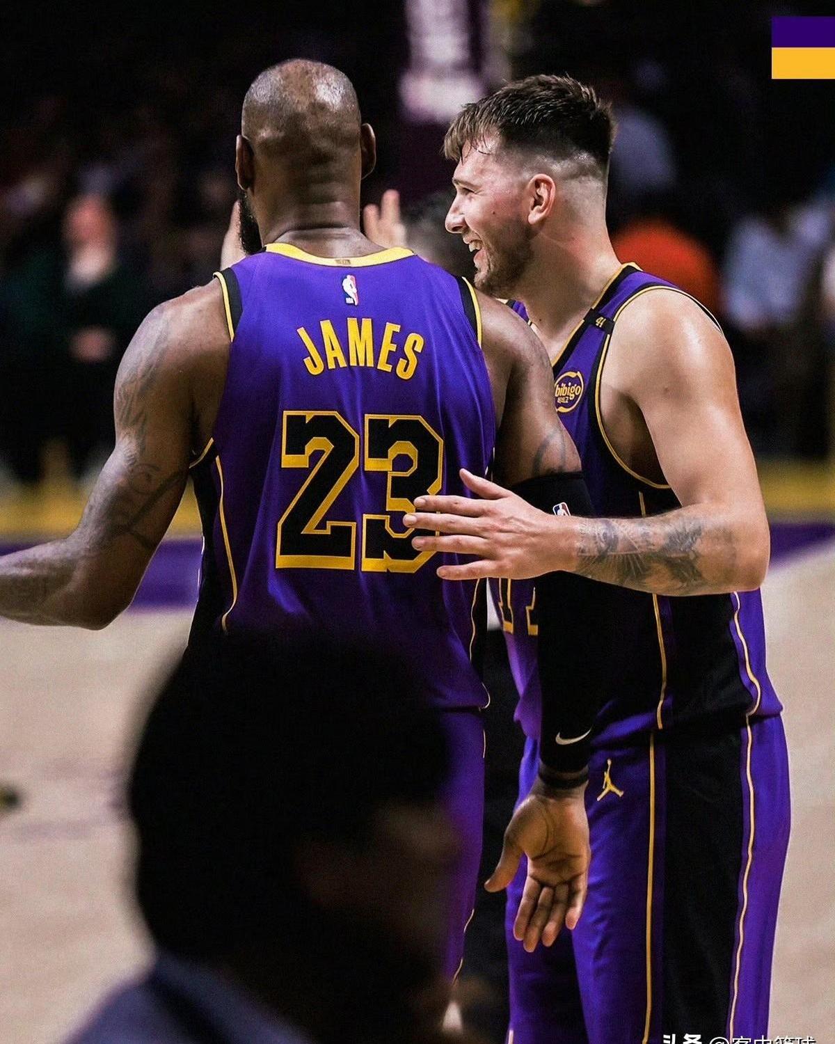 灰熊完胜独行侠,詹姆斯带队取胜 灰熊完胜独行侠,詹姆斯带队取胜