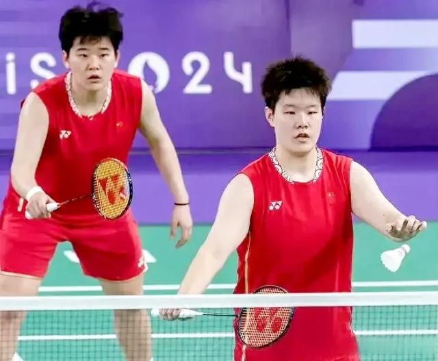 印尼队碾压丹麦队，石宇奇扛起全队