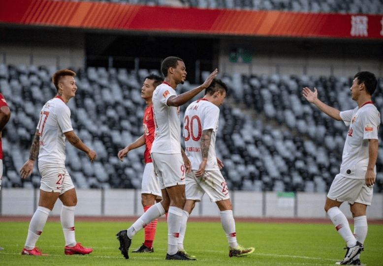 韩国队轻取法国队，黄鸭组合状态火热