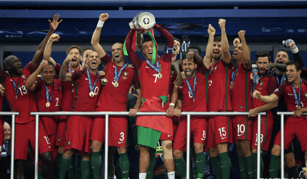 葡萄牙碾压塞维利亚,莫德里奇惊艳四座 葡萄牙碾压塞维利亚,莫德里奇惊艳四座