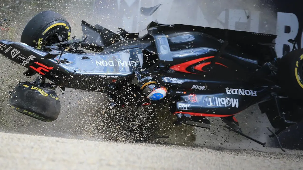 梅赛德斯轻取哈斯车队，佩雷兹扛起全队