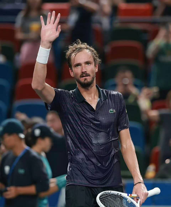 联合杯鏖战美网,梅德韦杰夫关键制胜 联合杯鏖战美网,梅德韦杰夫关键制胜