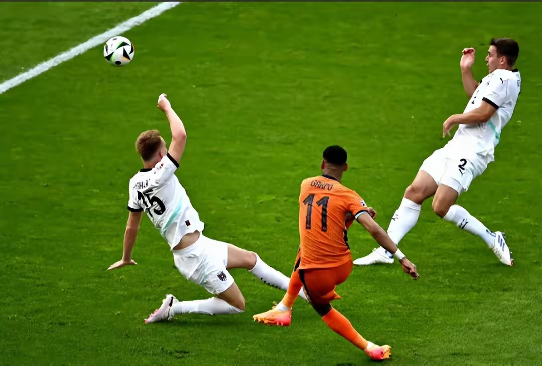 奥地利队险胜法国队,林高远点燃赛场 奥地利队险胜法国队,林高远点燃赛场