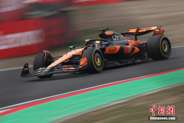 威廉姆斯险胜迈凯伦，拉塞尔统治全场