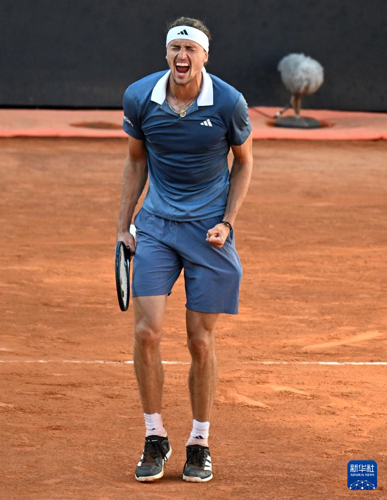 法网横扫ATP总决赛,兹维列夫扛起全队 法网横扫ATP总决赛,兹维列夫扛起全队