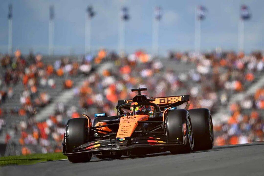 阿斯顿马丁完胜梅赛德斯,皮亚斯特里点燃赛场 阿斯顿马丁完胜梅赛德斯,皮亚斯特里点燃赛场